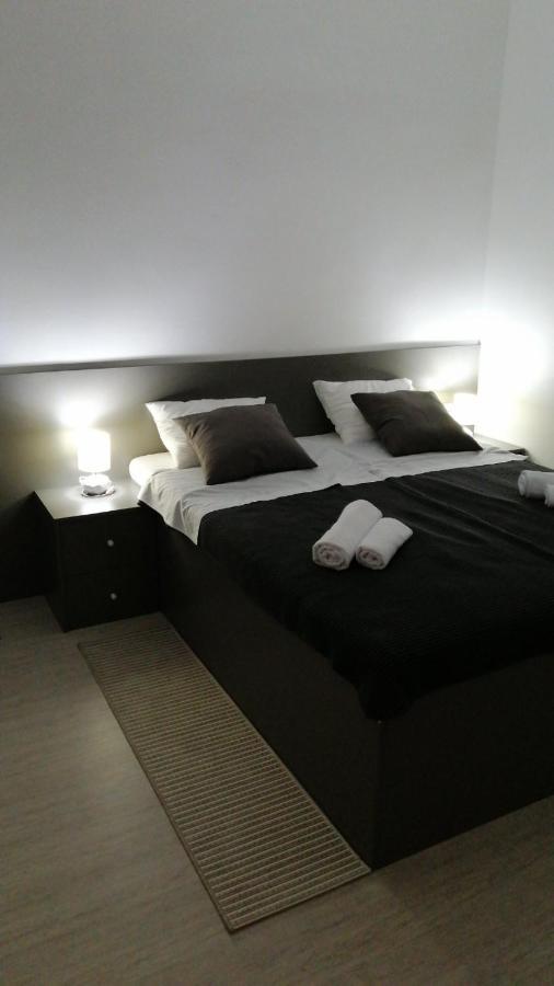 Evita Apartment 카를로바츠 외부 사진