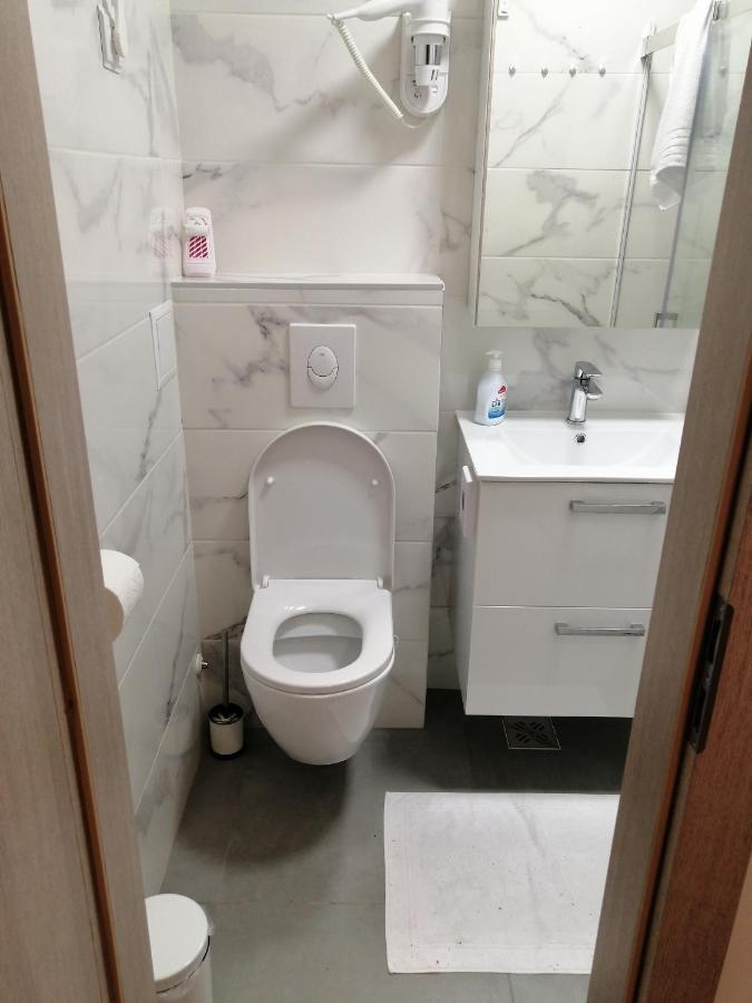 Evita Apartment 카를로바츠 외부 사진